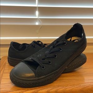 All black converse barely worn